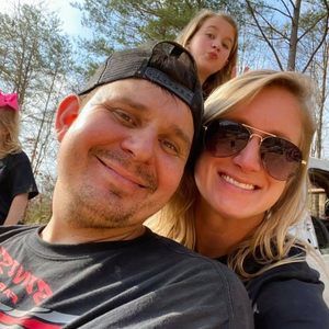 Meet your Posher, Dustin